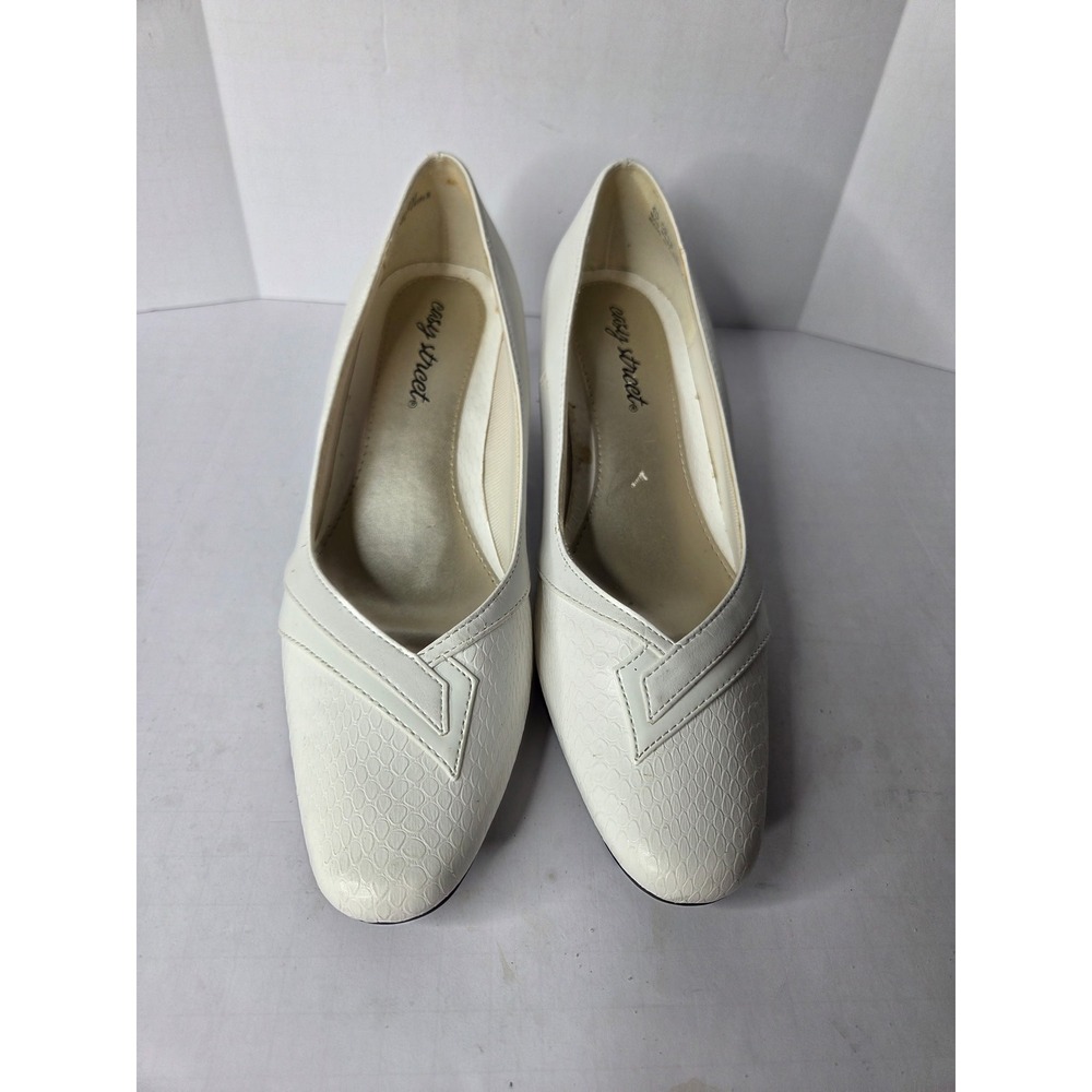 Easy Street Womens White Snakeskin Texture Block Heel Pumps 40-5913 Size 8M